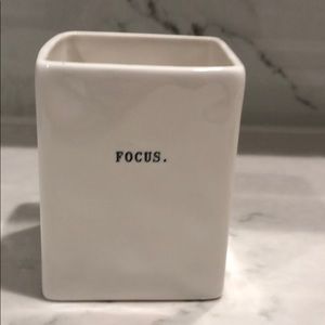 Rae Dunn brush/ pen/pencil holder